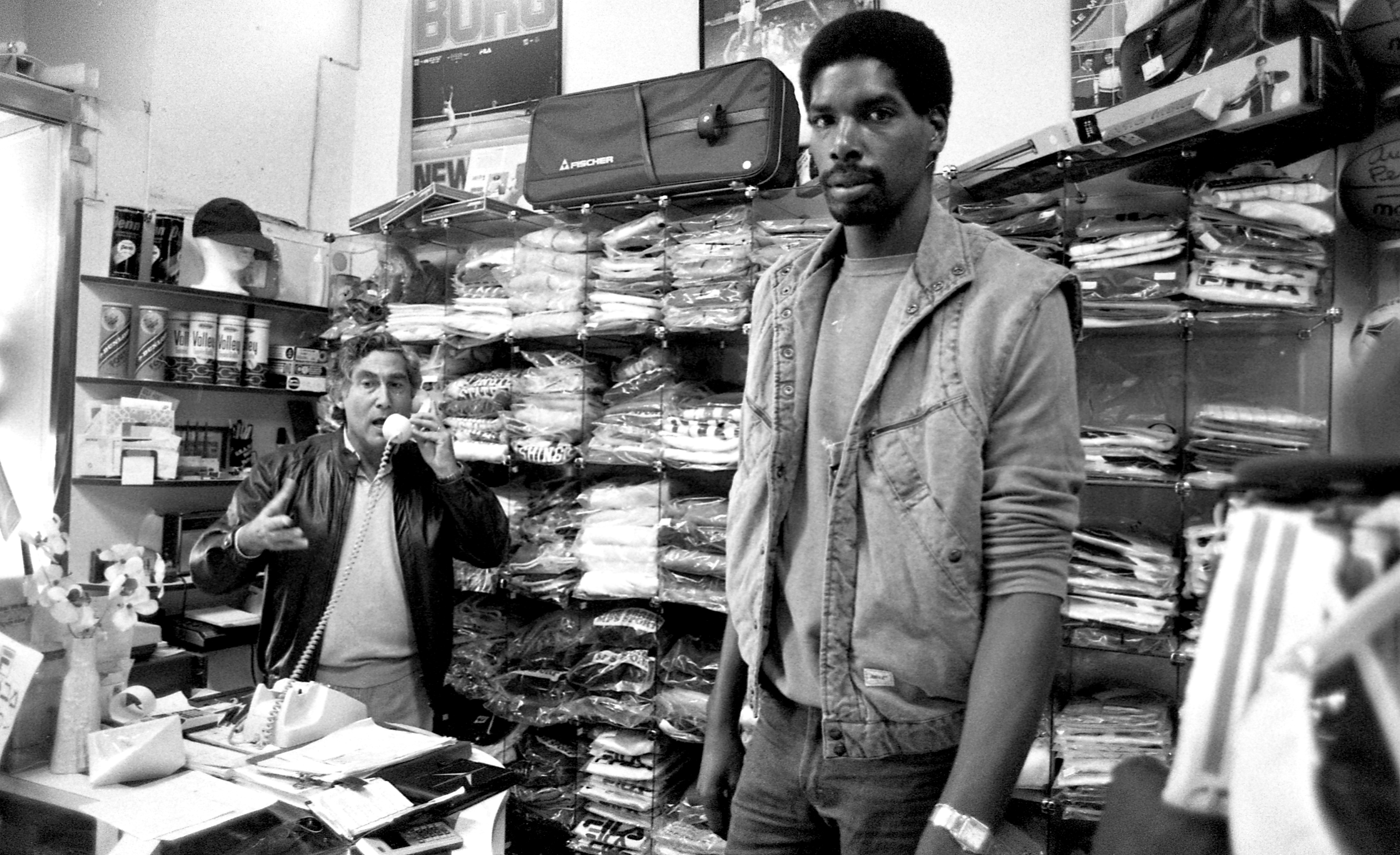 Aulcie Perry, Maccabi Tel Aviv basketball player, opening a sports shop in Tel Aviv (FL45841098).jpg